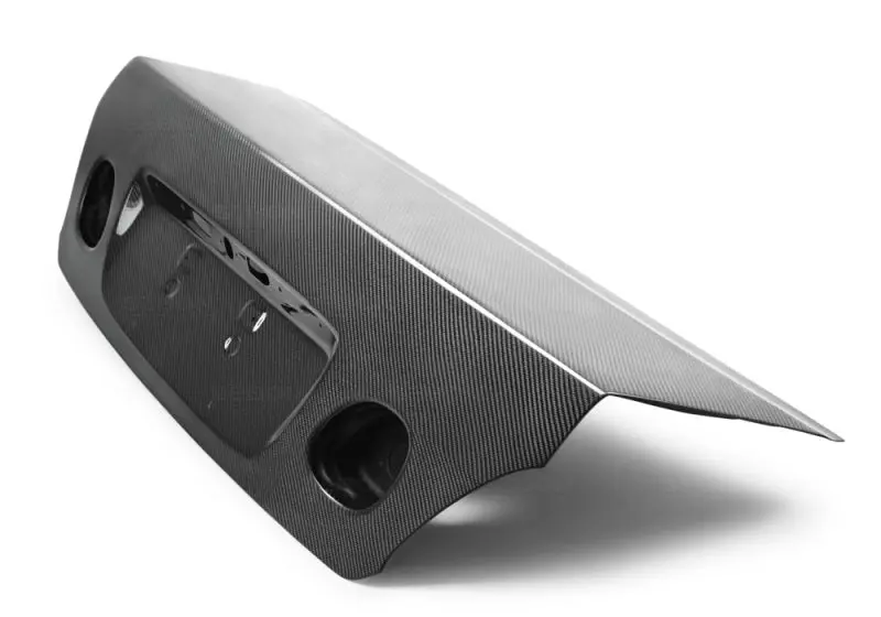 Seibon Oem-Style Carbon Fiber Trunk Lid For 1998–2004 Lexus Gs Series 1